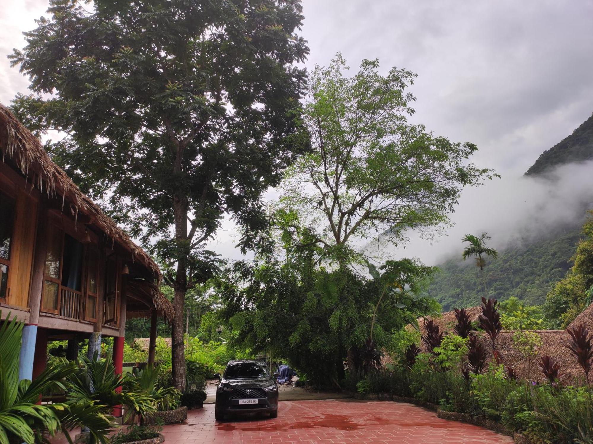 Lepont Mu Waterfall Bungalow Hòa Bình Exterior foto