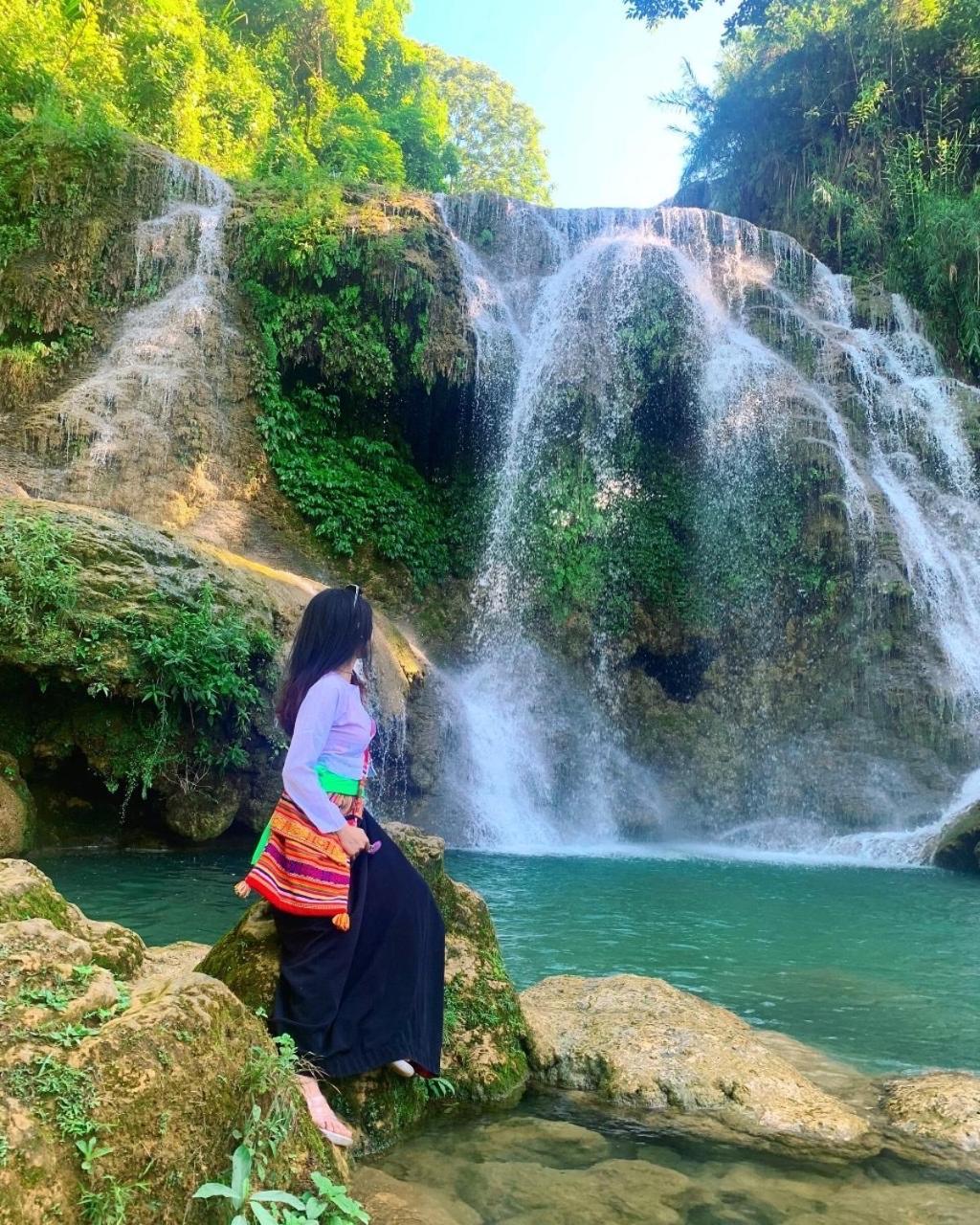 Lepont Mu Waterfall Bungalow Hòa Bình Exterior foto